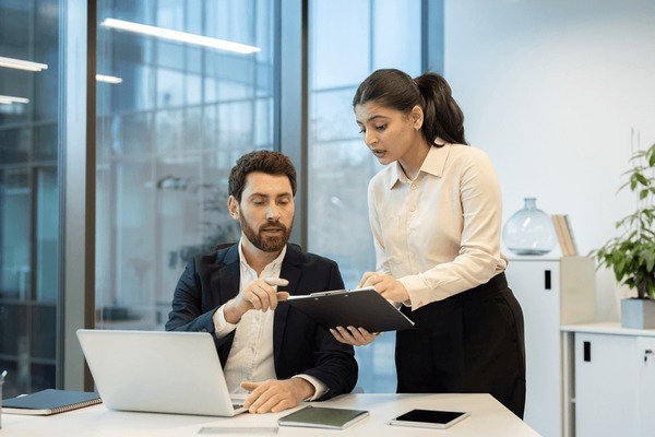 <b>战略规划与培训服务驱动企业增长</b>