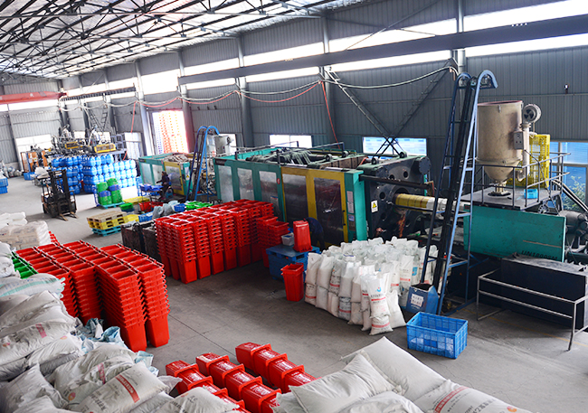 吹塑托盤和注塑托盤的區(qū)別有哪些？