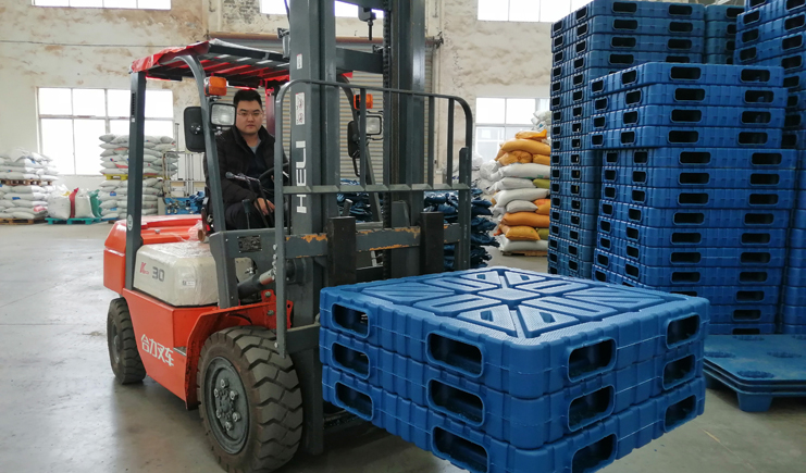 罕見！吹塑托盤廠家直銷還有這樣的福利？