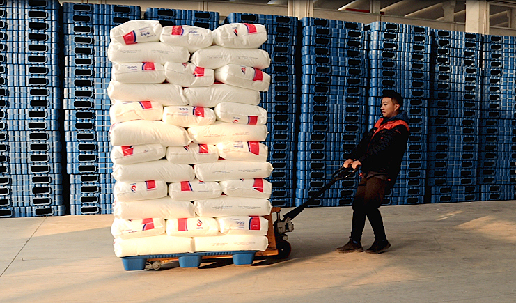 不為五斗米折腰，卻為吹塑托盤抬頭？