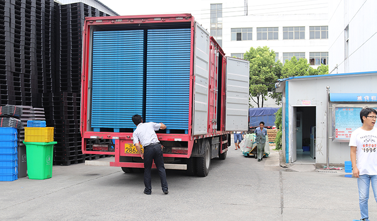 吹塑托盤廠家，為您詳細(xì)解讀托盤尺寸規(guī)格