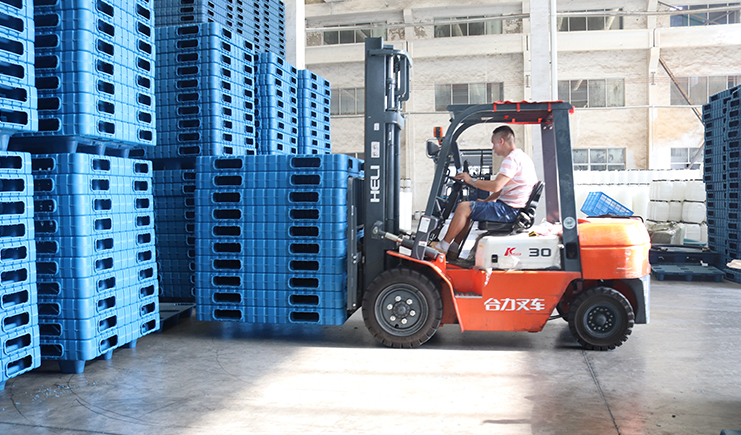 吹塑托盤的安全操作規(guī)范準(zhǔn)則，可一定要遵守！